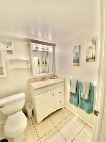 $4,500 | 8470 West Gulf Boulevard, Unit 304, Treasure Island, FL 33706