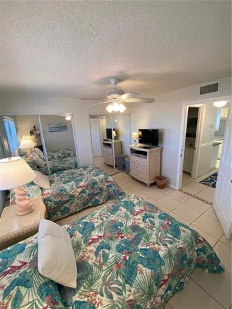 $2,500 | 8470 West Gulf Boulevard, Unit 304, Treasure Island, FL 33706