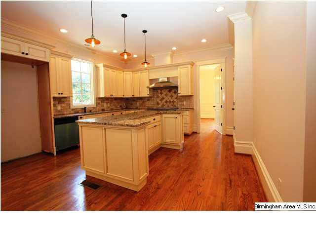 639 Rumson Road Birmingham, AL 35209 - Photo 10 of 24