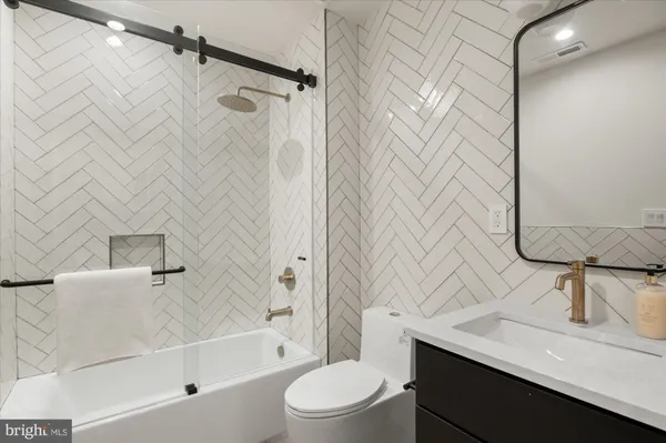 $17,500 | 1115 Rhode Island Avenue Northwest, Washington, DC 20005