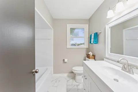 $469,000 | 801 Lemont Drive, Nashville, TN 37216