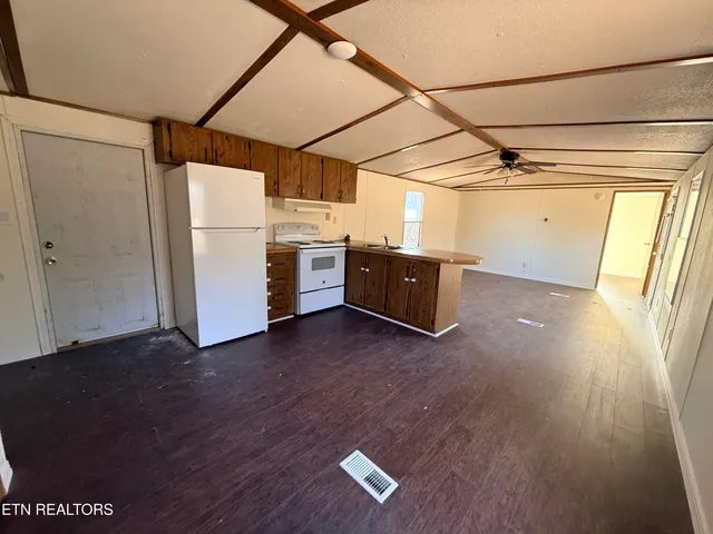 $89,900 | 166 Maynard Avenue, Jamestown, TN 38556