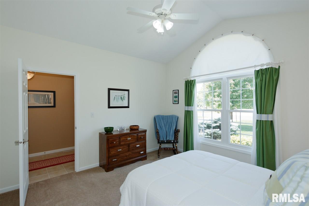 1950 Chestnut Lane Washington, IL 61571 - Photo 25 of 36 Gallery Image 25