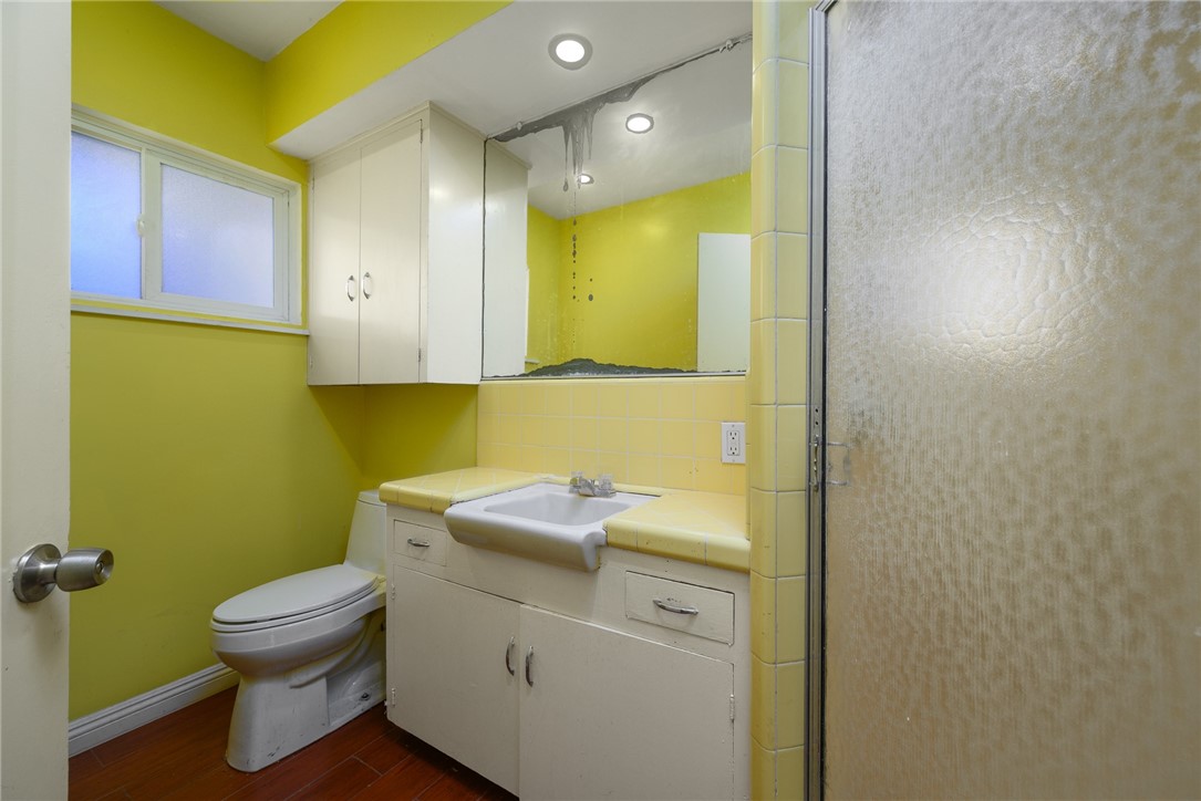 321 West Le Roy Avenue Arcadia, CA 91007 - Photo 23 of 38 a bathroom with a sink toilet and mirror
