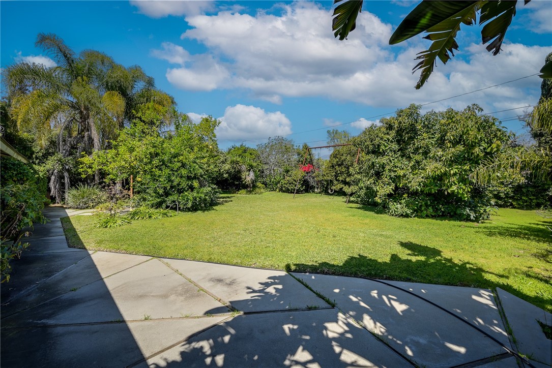 321 West Le Roy Avenue Arcadia, CA 91007 - Photo 28 of 38 a view of an outdoor space