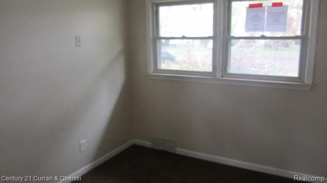 558 Sherbourne Street Inkster, MI 48141 - Photo 14 of 17 IMG_8384.JPG