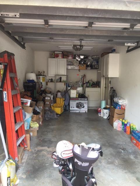 1053 Via Jardin Riviera Beach, FL 33418 - Photo 11 of 12 Garage