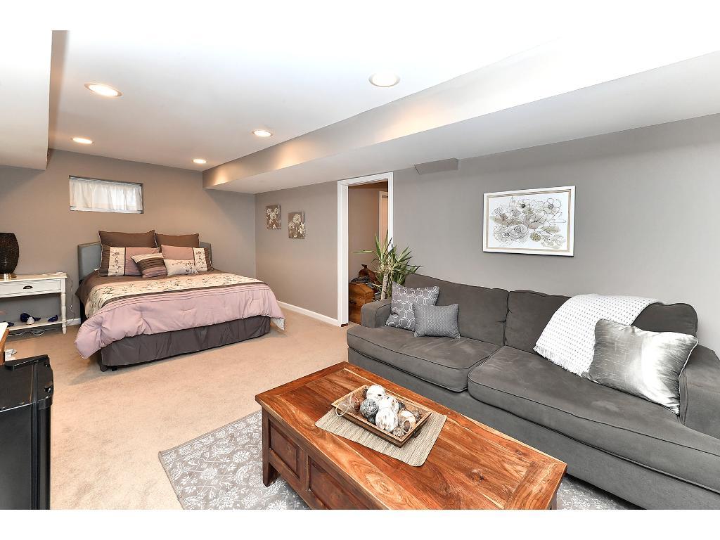 4833 Sparrow Road Minnetonka, MN 55345 - Photo 21 of 23 Gallery Image 21