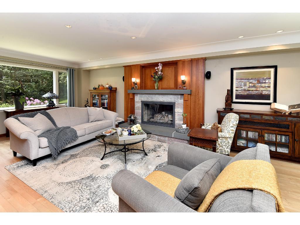 4833 Sparrow Road Minnetonka, MN 55345 - Photo 6 of 23 Gallery Image 6
