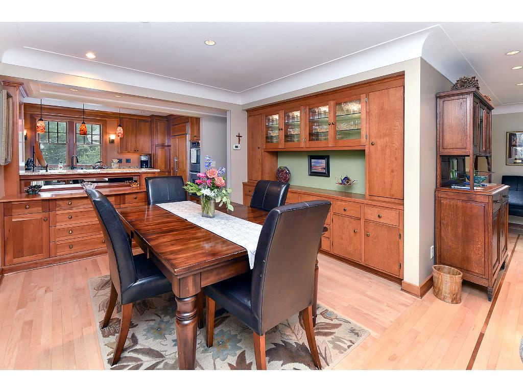 4833 Sparrow Road Minnetonka, MN 55345 - Photo 8 of 23 Gallery Image 8