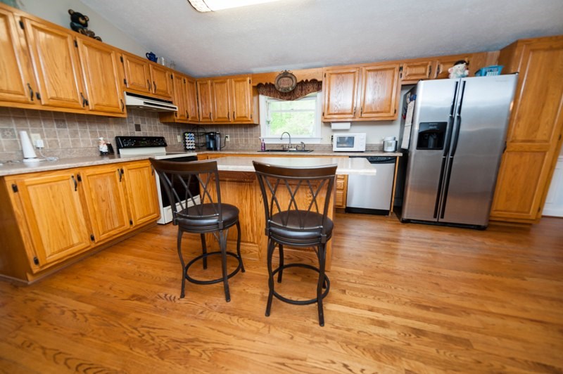 528 Sutton Road Spartanburg, SC 29302 - Photo 7 of 36 Gallery Image 7