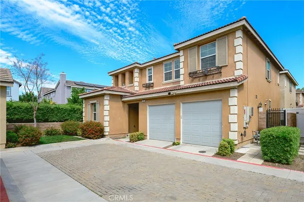 $3,600 | 220 West Via Rua Flores, Ontario, CA 91762