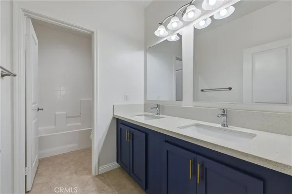 $3,600 | 220 West Via Rua Flores, Ontario, CA 91762