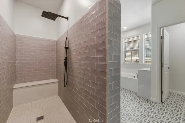 $3,600 | 220 West Via Rua Flores, Ontario, CA 91762
