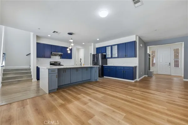 $3,600 | 220 West Via Rua Flores, Ontario, CA 91762