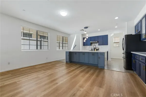 $3,600 | 220 West Via Rua Flores, Ontario, CA 91762