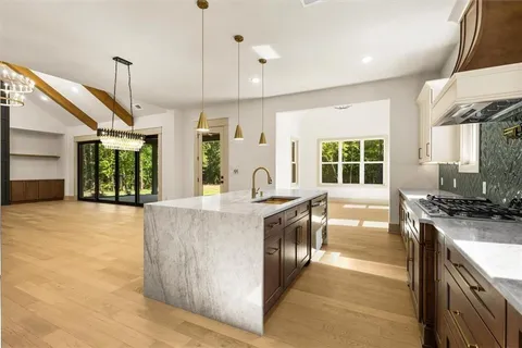 $980,000 | 705 Spratlin Mill Drive, Hull, GA 30646