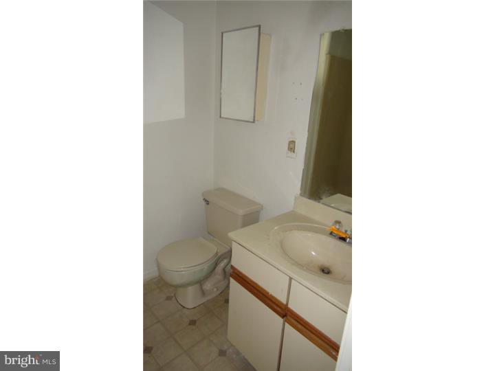 3705 Morrell Avenue Philadelphia, PA 19114 - Photo 14 of 16 Master Bathroom