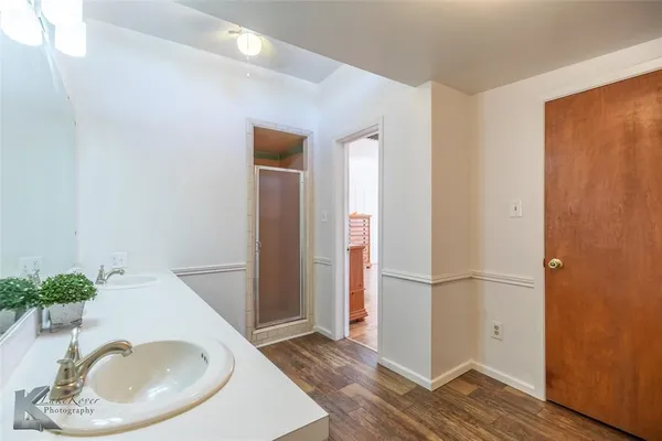 $279,900 | 48 North Central Avenue, Hamlin, TX 79520