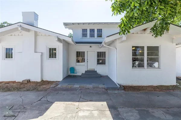 $279,900 | 48 North Central Avenue, Hamlin, TX 79520