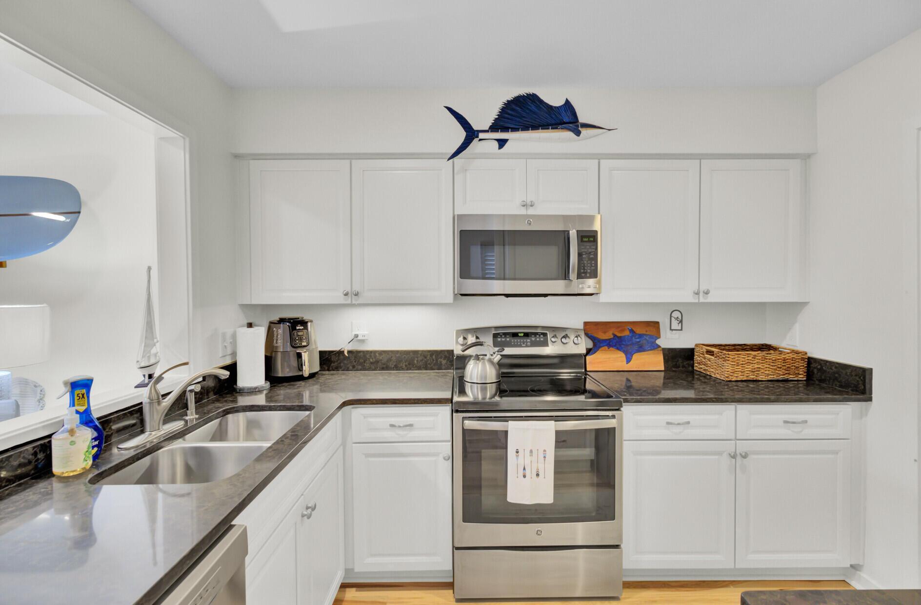 32 Back Court Isle of Palms, SC 29451 - Photo 16 of 49 16_16_mls