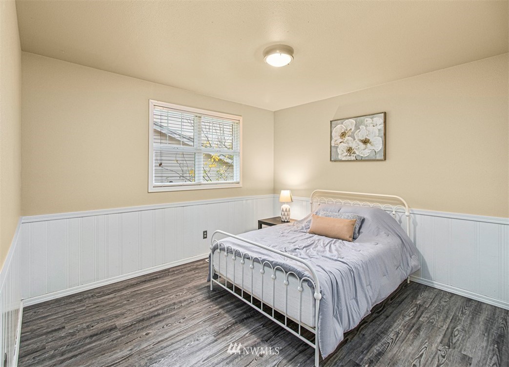 4225 Northeast 10th Street Renton, WA 98059 - Photo 13 of 25