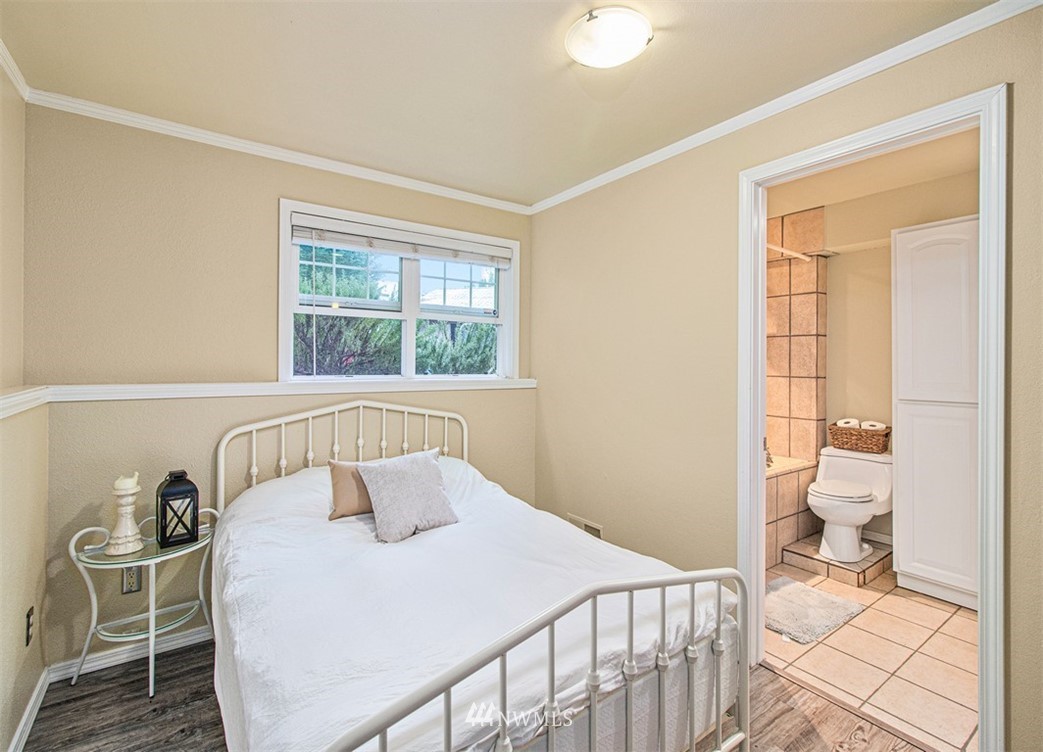 4225 Northeast 10th Street Renton, WA 98059 - Photo 18 of 25