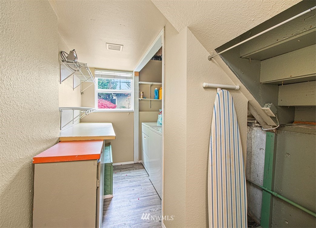 4225 Northeast 10th Street Renton, WA 98059 - Photo 21 of 25