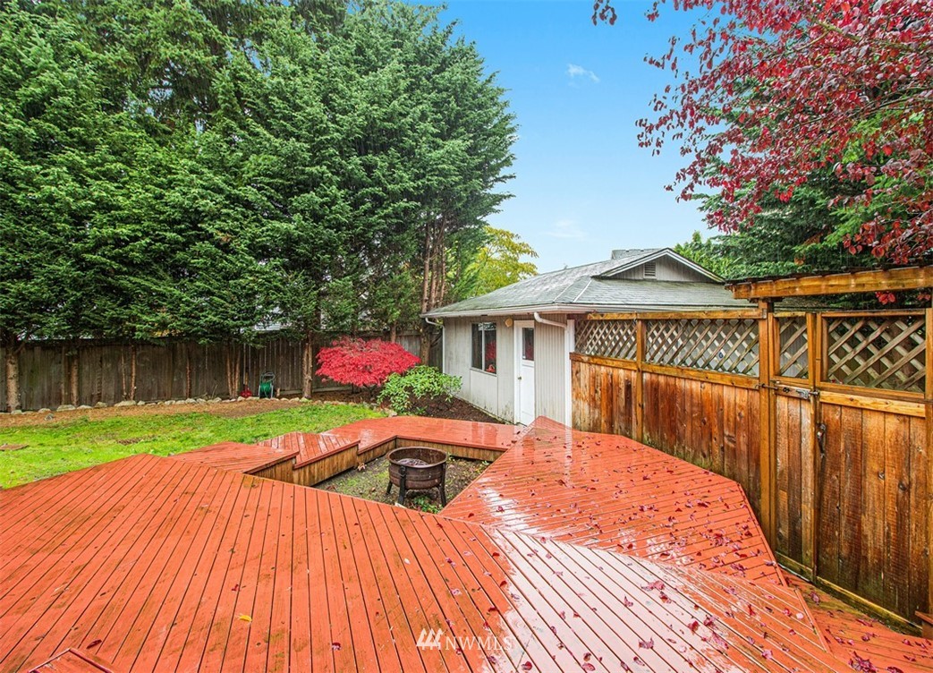 4225 Northeast 10th Street Renton, WA 98059 - Photo 23 of 25