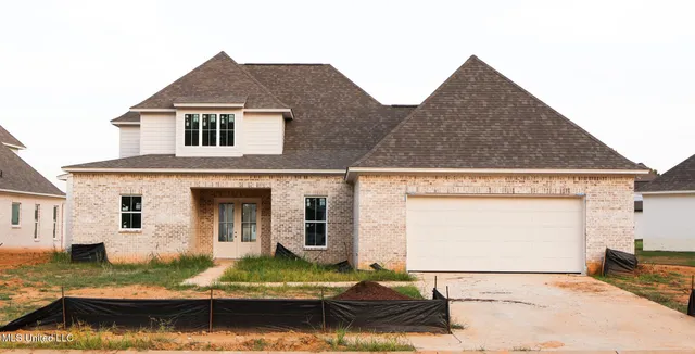 $719,900 | 104 Herons Bay Circle, Madison, MS 39110