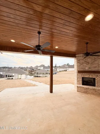 $719,900 | 104 Herons Bay Circle, Madison, MS 39110