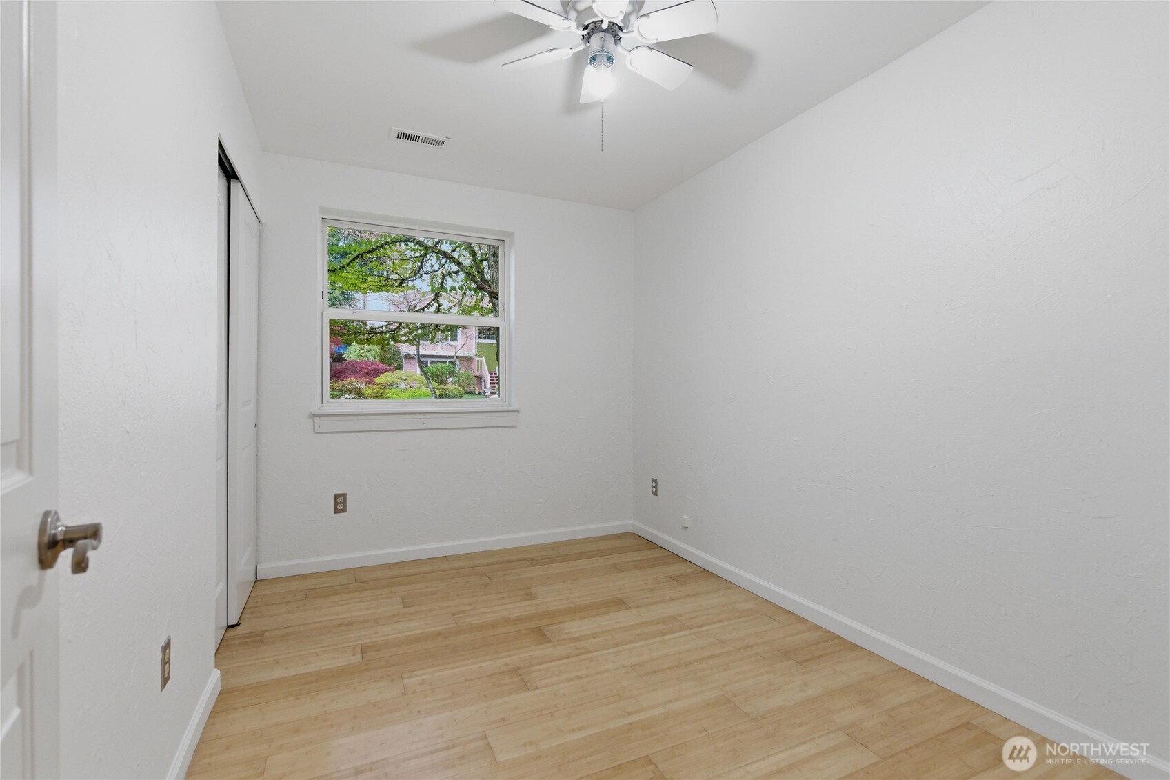 22421 18th Avenue Southeast Bothell, WA 98021 - Photo 23 of 37