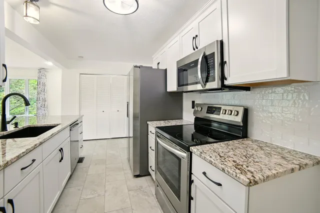 $450,000 | 2350 155th Avenue, Morley, MI 49336