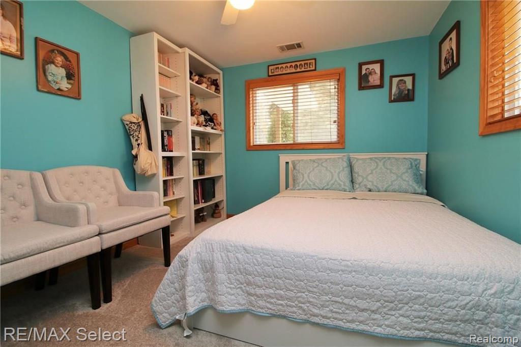 4281 Calkins Road Flint, MI 48532 - Photo 19 of 23