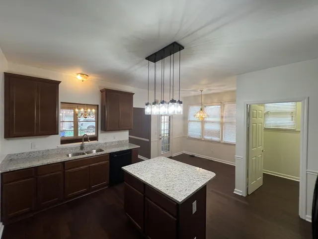 $485,000 | 501 South Lakeridge Place, Nashville, TN 37214