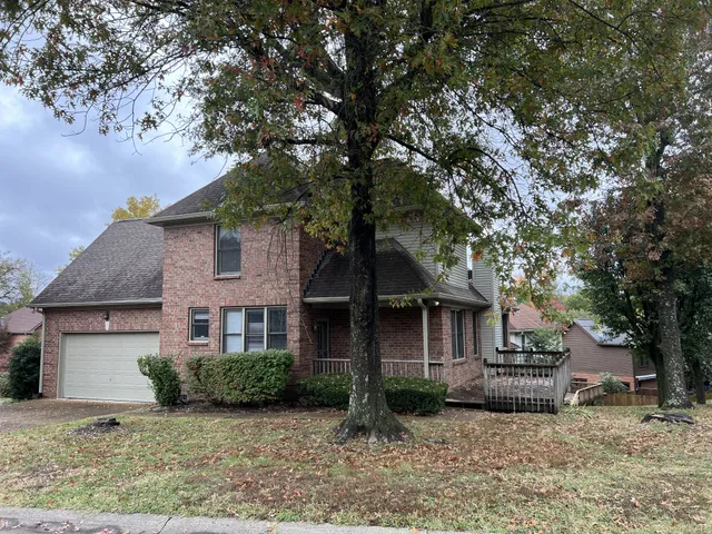 $485,000 | 501 South Lakeridge Place, Nashville, TN 37214