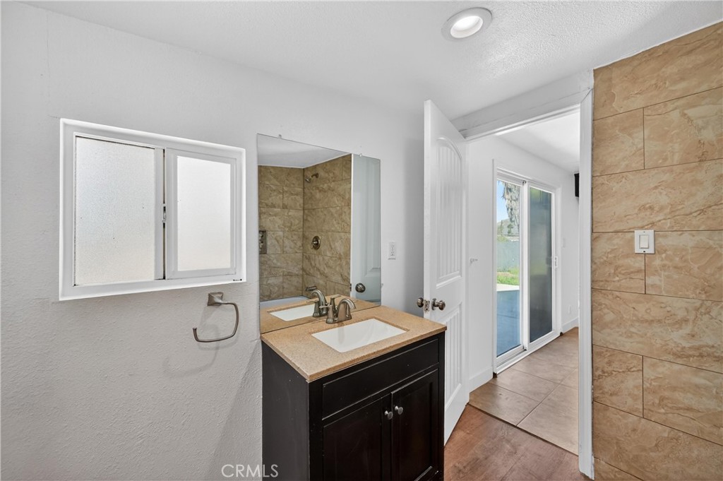 475 Transit Avenue Riverside, CA 92507 - Photo 22 of 34
