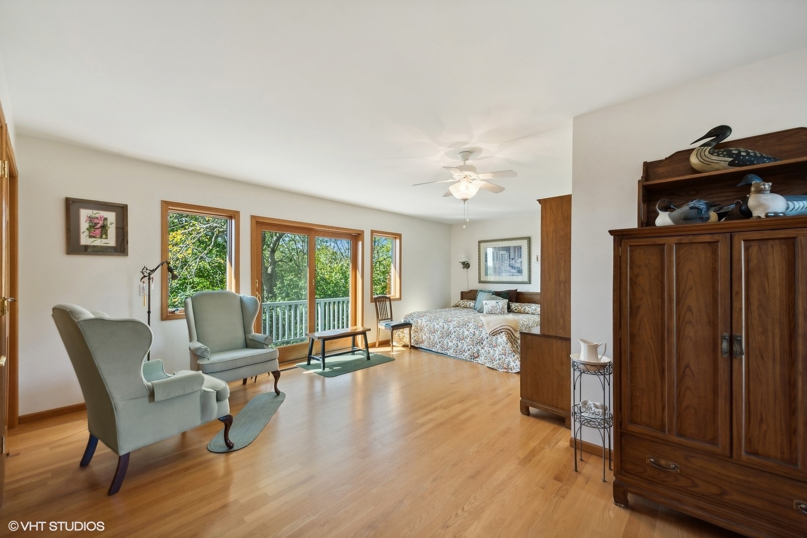 N3317 Schmidt Road Jefferson, WI 53549 - Photo 21 of 51 a living room with furniture and a flat screen tv