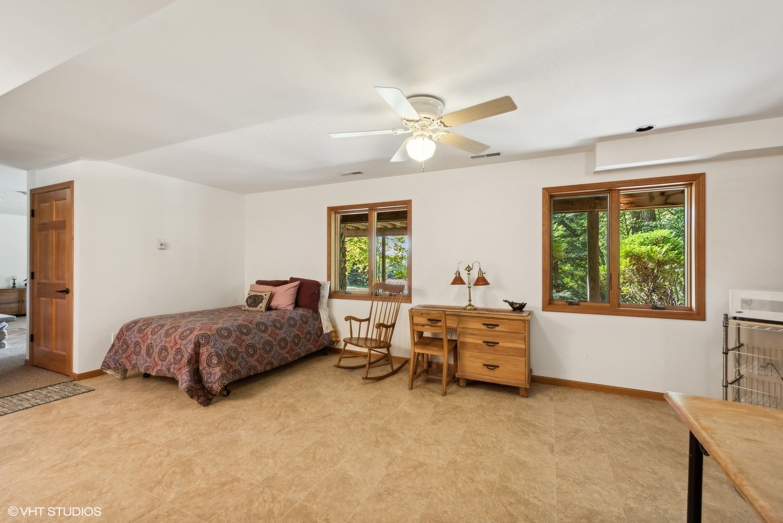 N3317 Schmidt Road Jefferson, WI 53549 - Photo 34 of 51 a living room with furniture and a window