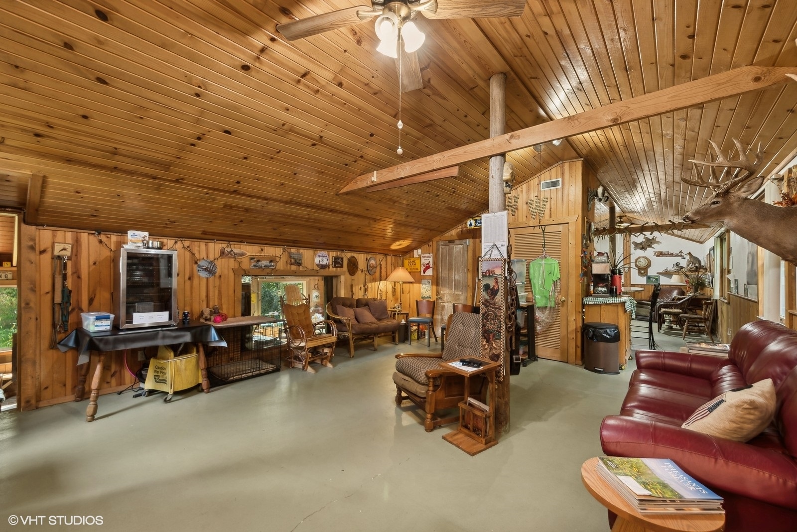 N3317 Schmidt Road Jefferson, WI 53549 - Photo 37 of 51 a living room with furniture