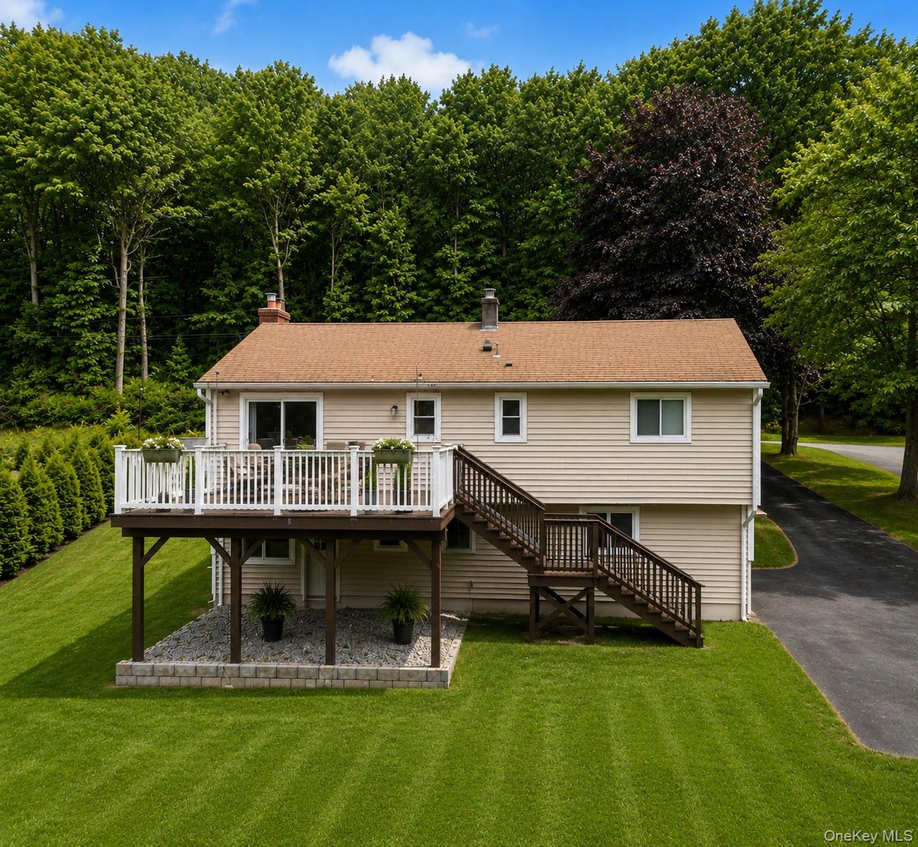 63 Dixon Road Carmel, NY 10512 - Photo 5 of 21