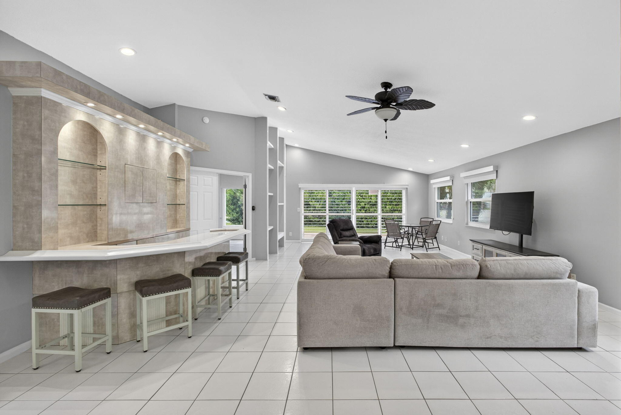 6064 Beaconwood Road Lake Worth, FL 33467 - Photo 7 of 42 Living area