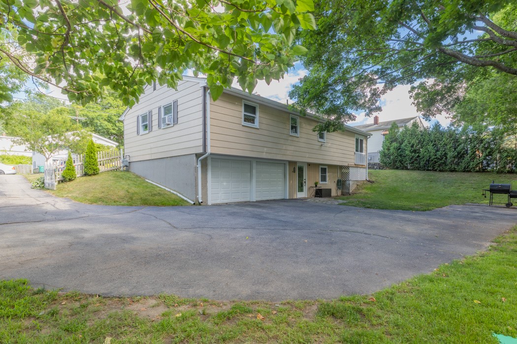 185 St Leon Avenue Woonsocket, RI 02895 - Photo 35 of 42 Gallery Image 35