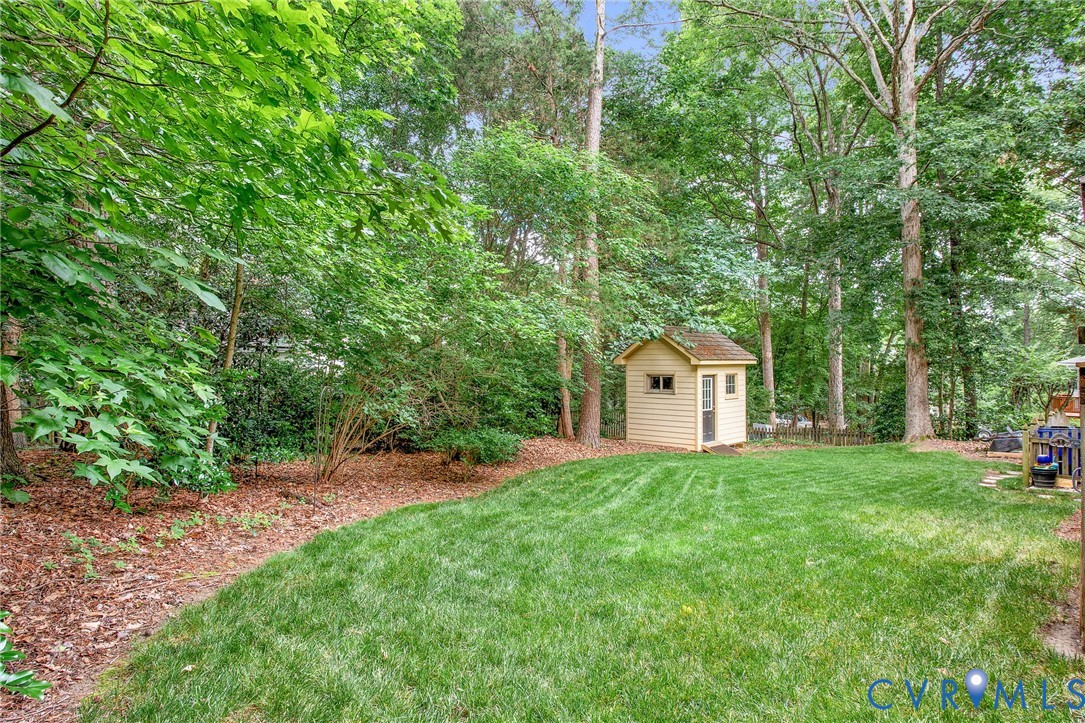12912 Houndstooth Way Henrico, VA 23233 - Photo 44 of 54 Mature, professional landscaping