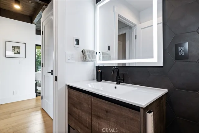 $1,500,000 | 8214 Bass Point Road, Bradley, CA 93426