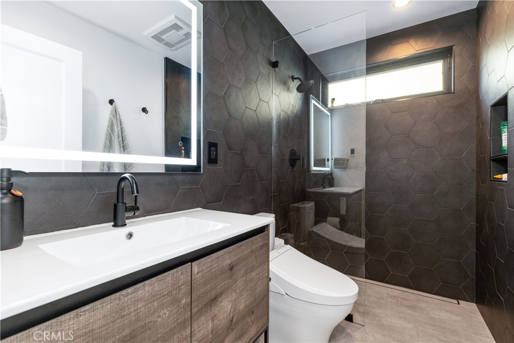 8214 Bass Point Road Bradley, CA 93426 - Photo 38 of 68