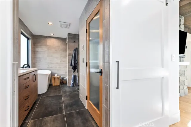 $1,500,000 | 8214 Bass Point Road, Bradley, CA 93426