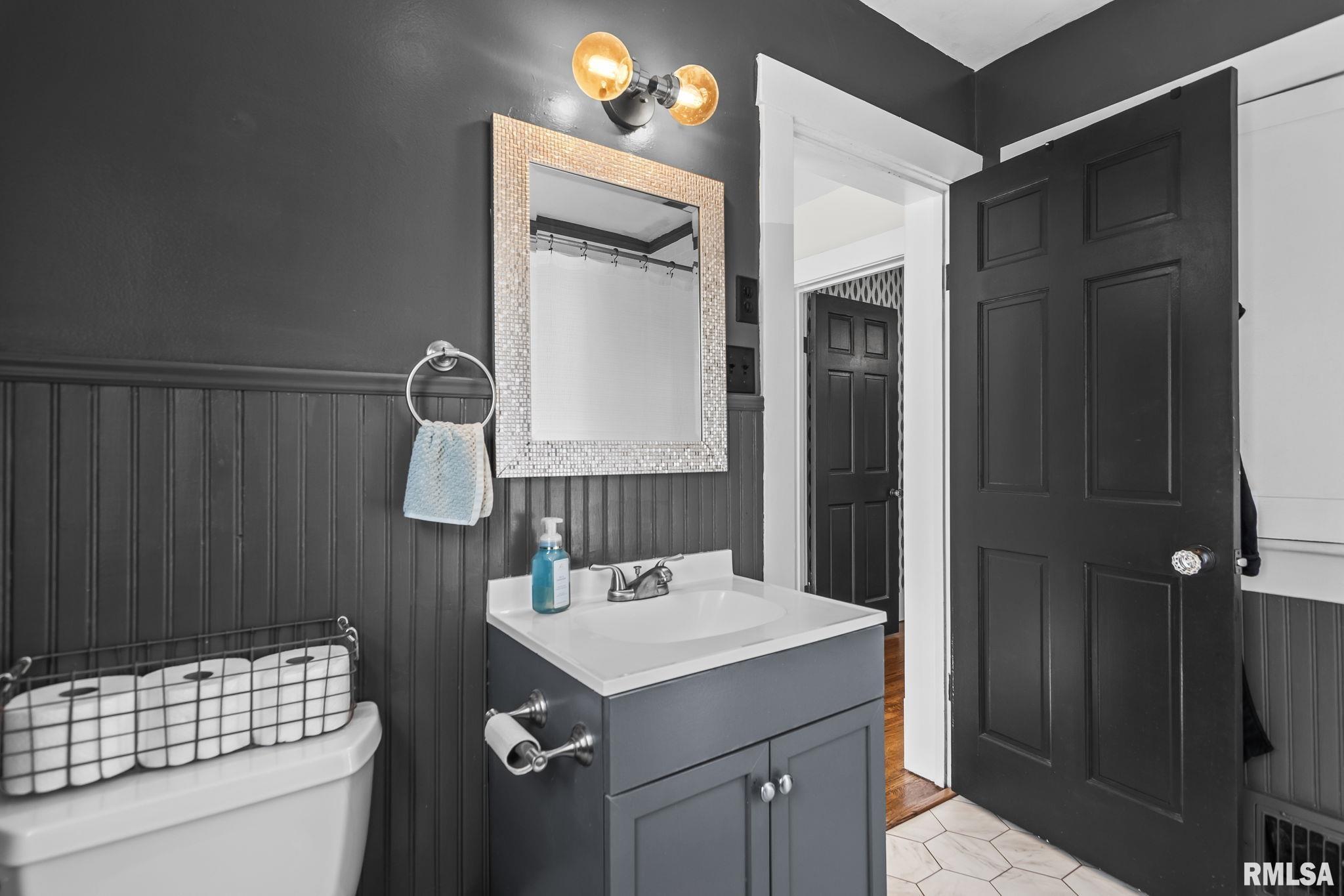 328 South Westlawn Avenue Decatur, IL 62522 - Photo 30 of 44