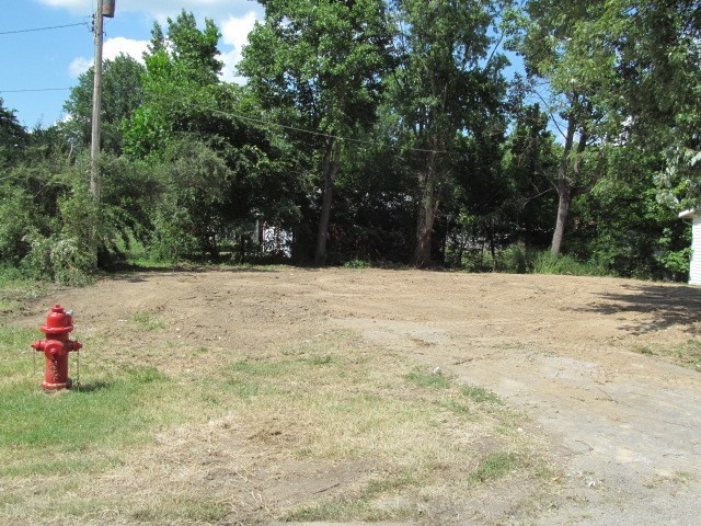 914 Boston Road Marion, IL 62959 - Photo 2 of 4 Gallery Image 2