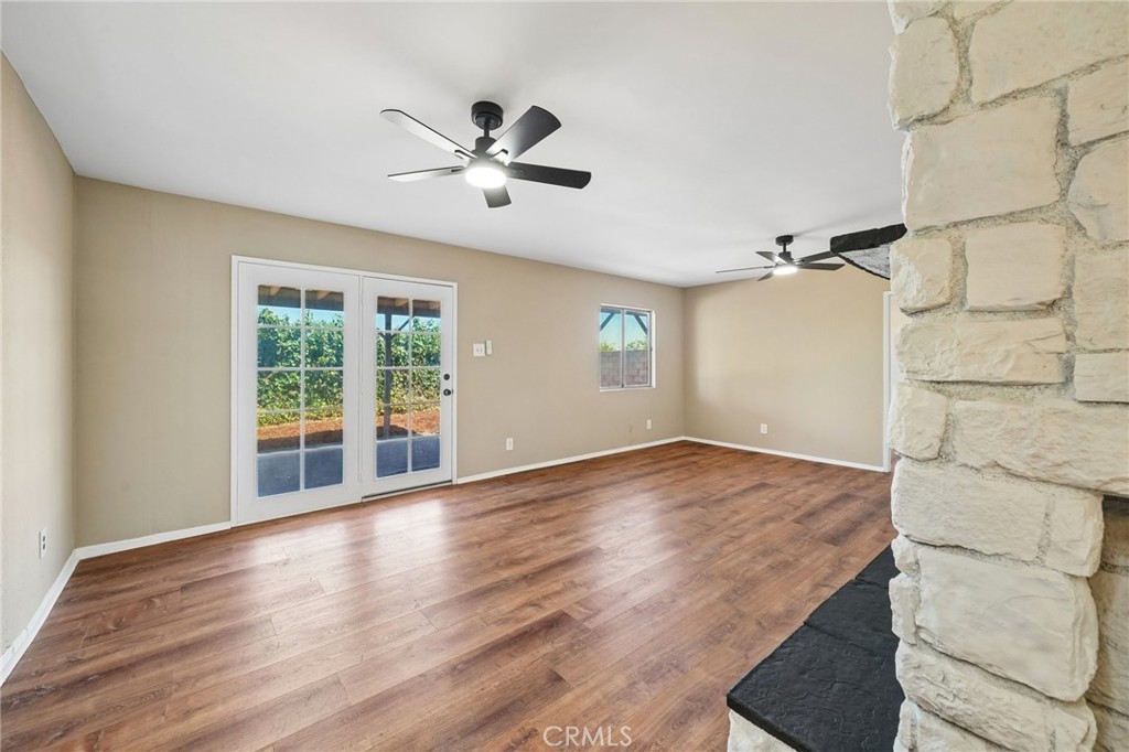 9091 Savoy Street Riverside, CA 92503 - Photo 12 of 35